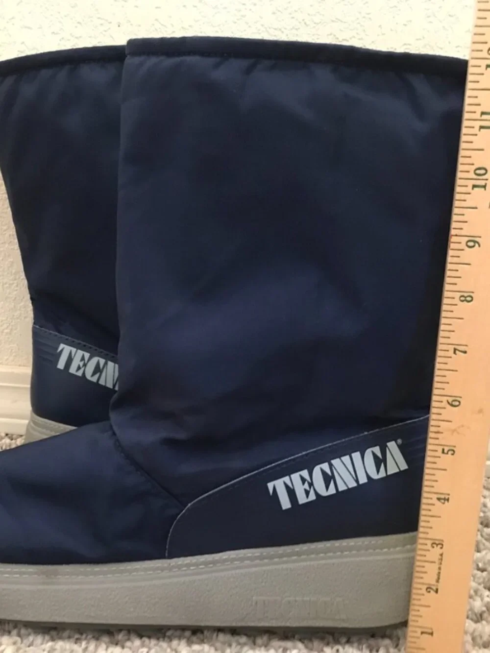 vintage TECHNICA lined moon boots size 45-46 blue and grey made in Italy